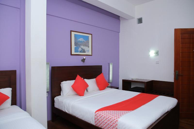 Oyo 256 Subash Hotel Jaffna Exterior foto